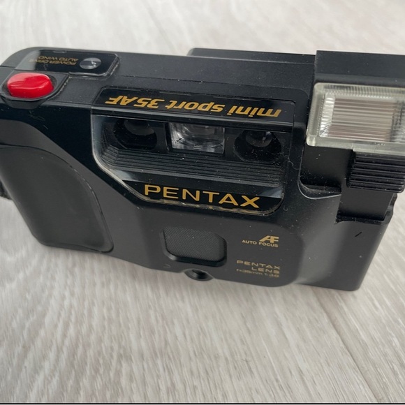Pentax Mini Sport 35AF Vintage 35mm Point and Shoot film camera - Clean, WORKS - Picture 9 of 11